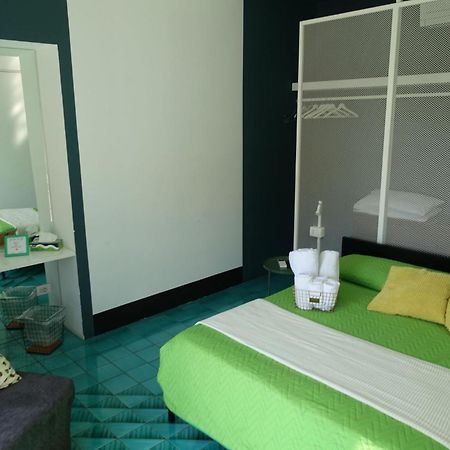 Ninina Boutique Suites ซาแลร์โน ภายนอก รูปภาพ